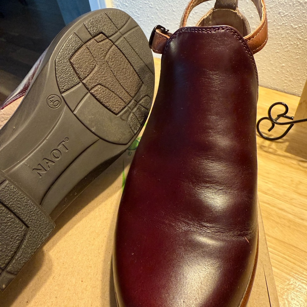 Naot Women's Burgundy Ankle Boots